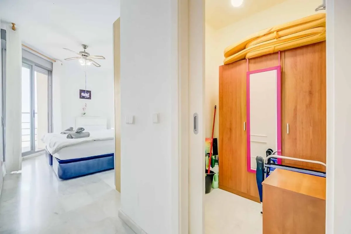 132 - Charming Apartment With Sea Views, Fuengirola!