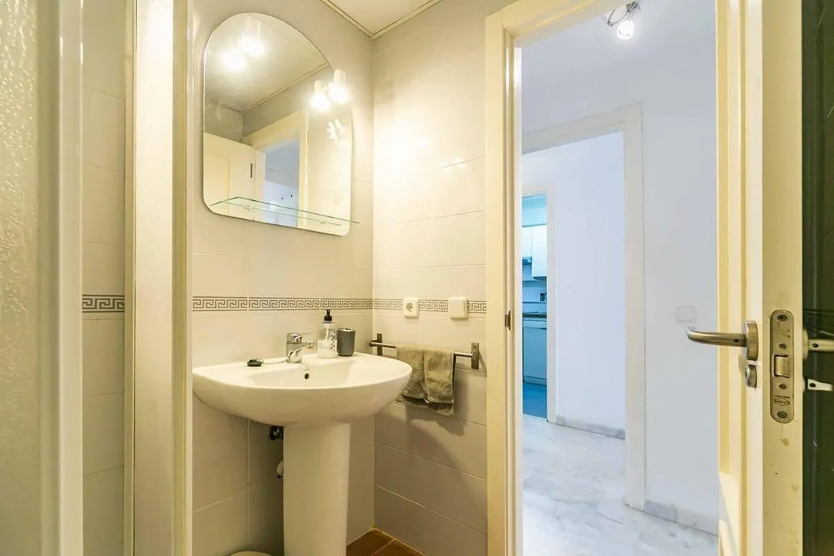 132 - Charming Apartment With Sea Views, Fuengirola! 0*, Fuengirola